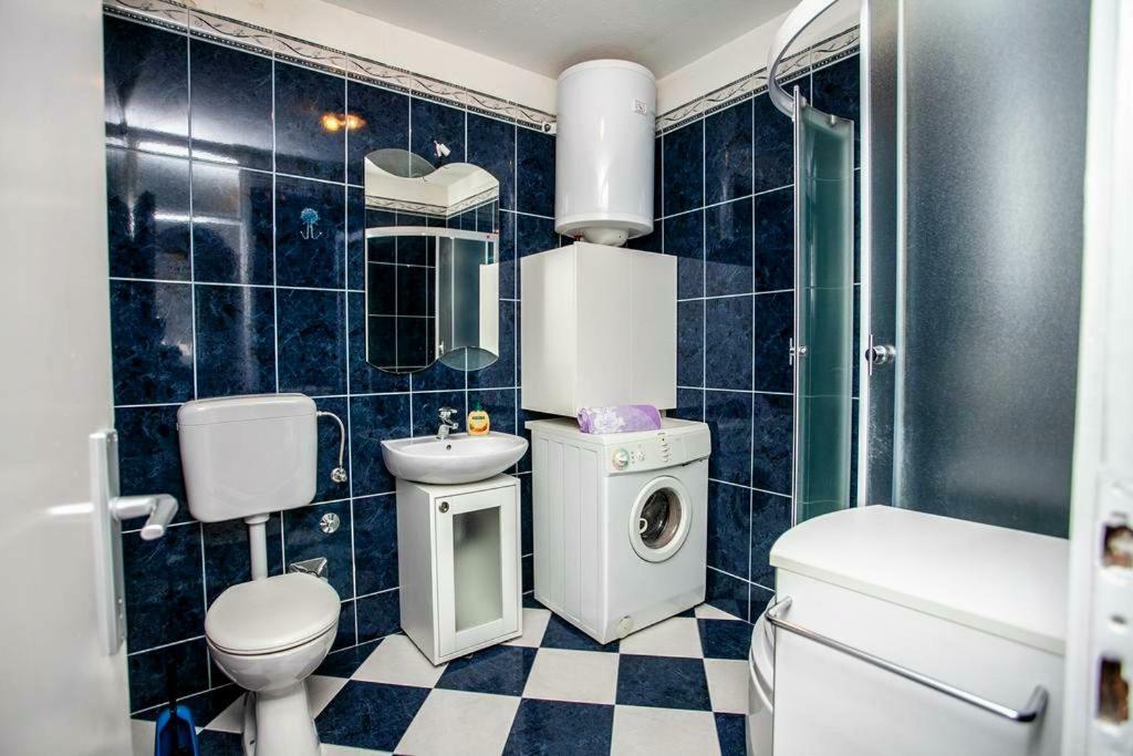 Newly Renovated Apartment "Marin" In The Center! Omiš Exterior foto